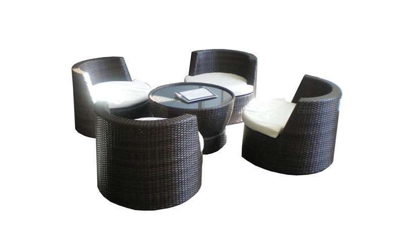 Wicker sofa set